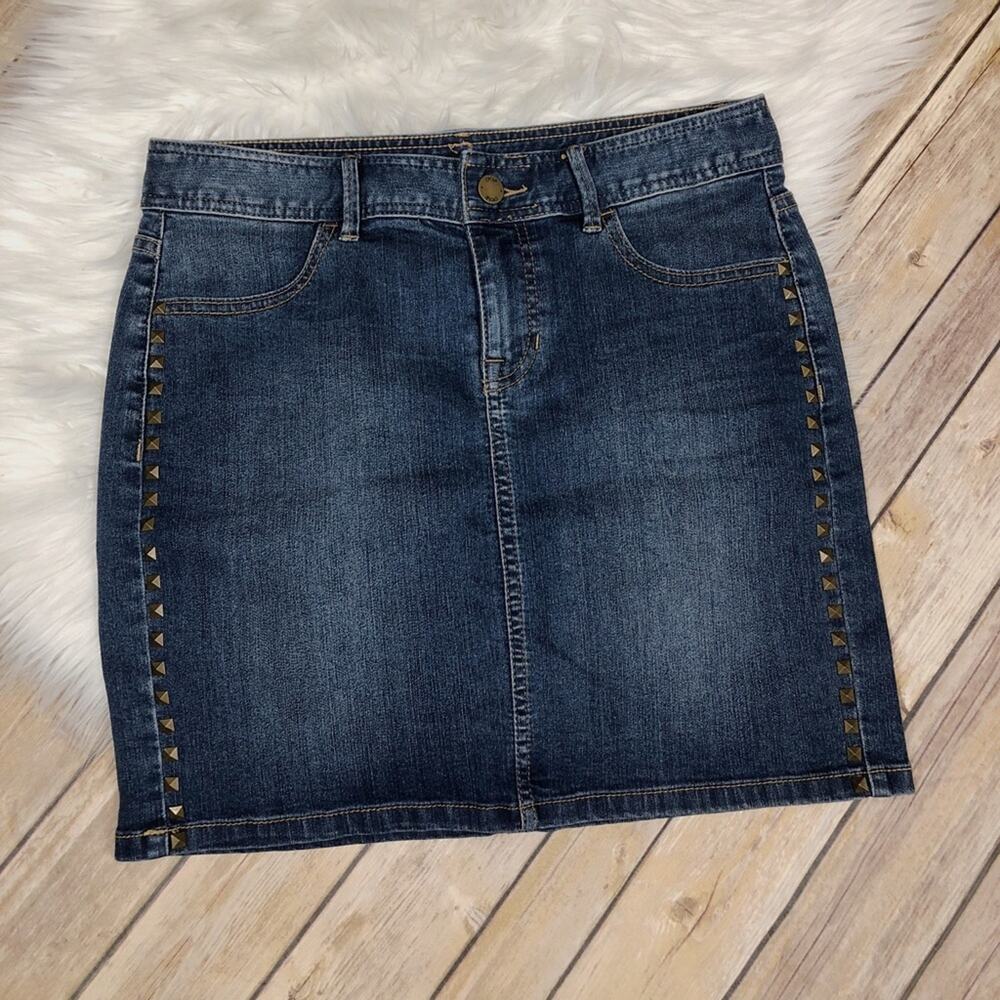 Caché Women's Blue Denim Studded Mini Skirt‎ Size 2 NEW